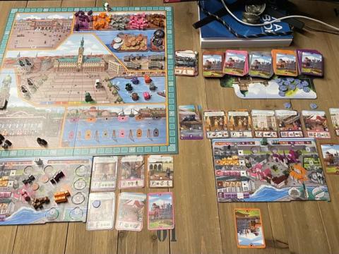 Hamburg Gameboard and Components